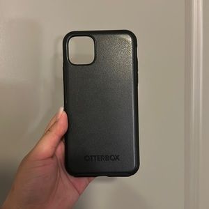 Otterbox symmetry series 11 pro max case